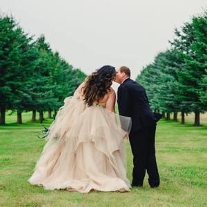 Meet your Posher, Elladiana